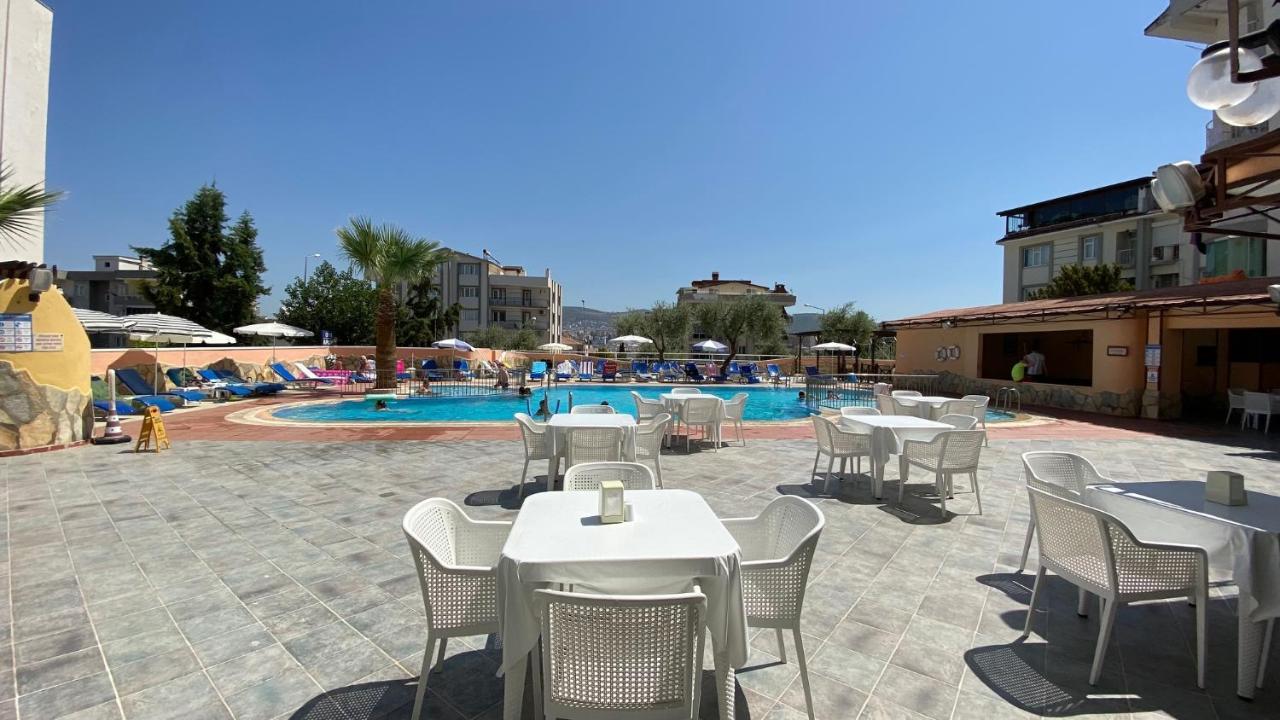 Oya Family Suites Kusadası Exterior foto